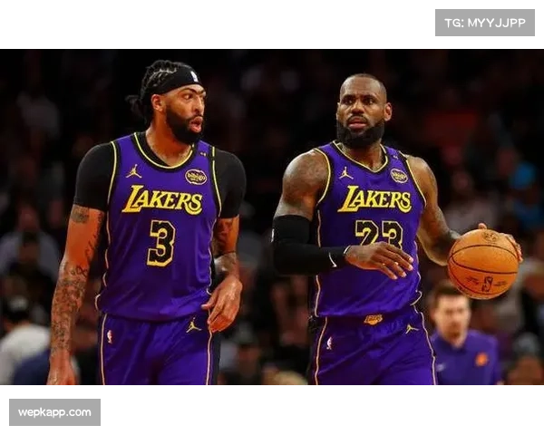 詹姆斯30分9篮板15助攻创纪录 最年长30分15助攻球员